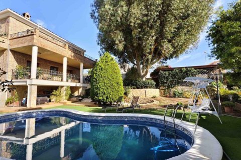 Вилла с 5 спальнями в Nam Xay, Вьетнам №83867 2