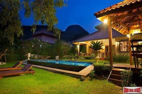 4 dormitorios Villa en Hua Hin, Thailand No. 96925 5