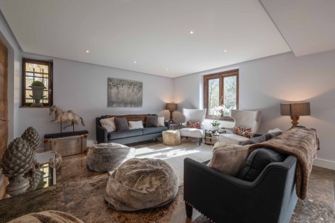 8 bedrooms House in Chamonix-Mont-Blanc, France No. 99469 5