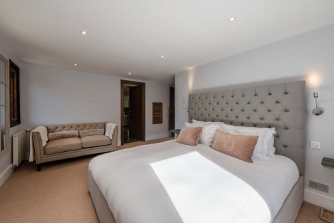 8 bedrooms House in Chamonix-Mont-Blanc, France No. 99469 9