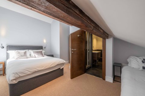 8 bedrooms House in Chamonix-Mont-Blanc, France No. 99469 1