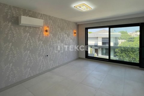 5 dormitorios Villa en Bich Dong, Vietnam No. 79595 13