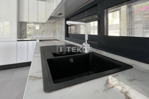 5 dormitorios Villa en Bich Dong, Vietnam No. 79595 15