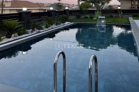 5 dormitorios Villa en Bich Dong, Vietnam No. 79595 20