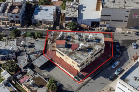 736m² Commercial property à Larnaca, Cyprus No. 105080 3