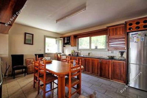 5 bedrooms Villa in Armou, Cyprus No. 81298 3