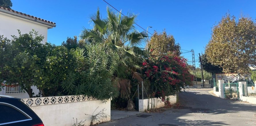3 bedrooms House in Albir, Spain No. 125239