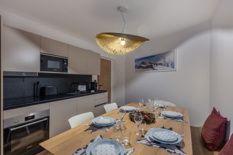 2 bedrooms Apartment in Courchevel, France No. 99993 6