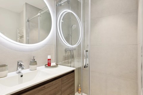 77m² Appartement à Cannes, France No. 99783 13