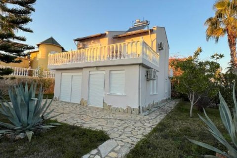 Вилла с 3 комнатами в Конаклы, Турция №21213