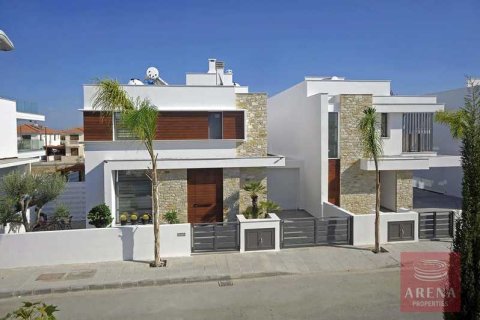4 bedrooms Villa in Larnaca, Cyprus No. 100939 5