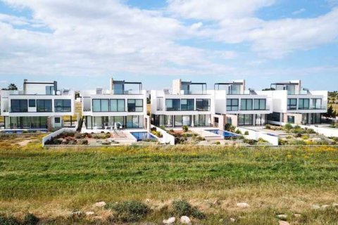 Дом с 5 спальнями в Айя Напа, Кипр №31112 6