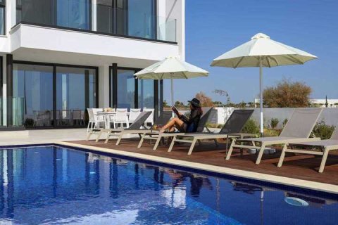 Дом с 5 спальнями в Айя Напа, Кипр №31112 8