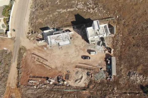 Дом с 5 спальнями в Айя Напа, Кипр №31112 2