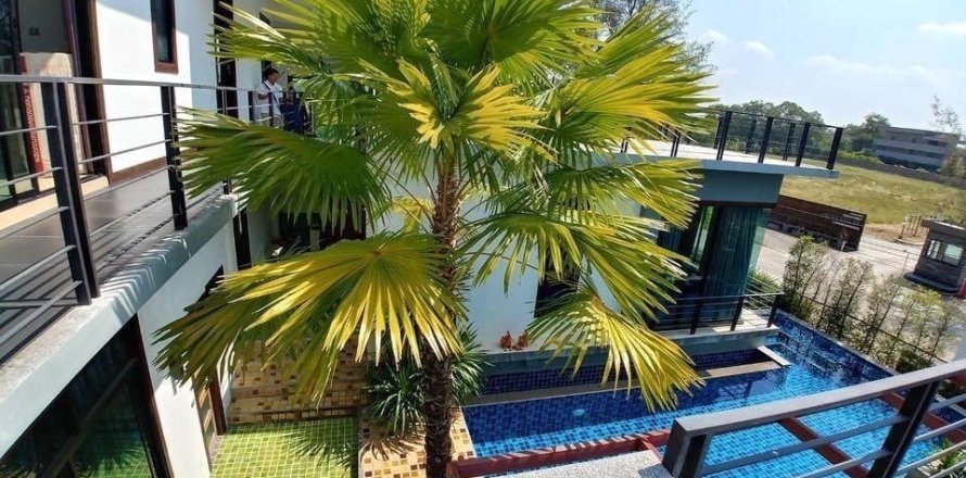 5 bedrooms House in Chiang Mai, Thailand No. 97620