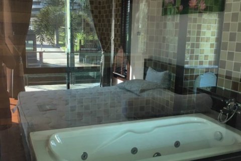 5 bedrooms House in Chiang Mai, Thailand No. 97620 11