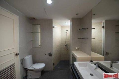 3 bedrooms Apartment in Bangkok, Thailand No. 98132 11