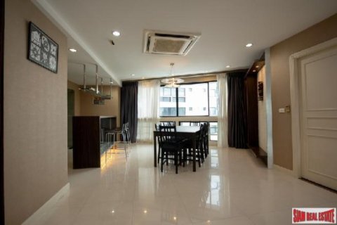 3 bedrooms Apartment in Bangkok, Thailand No. 98132 30