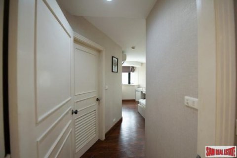 3 bedrooms Apartment in Bangkok, Thailand No. 98132 2