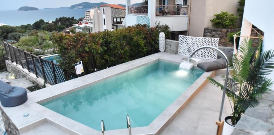4 bedrooms Villa in Kavala, Greece No. 108239