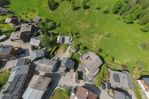 6 bedrooms House in Les Allues, France No. 100149 13