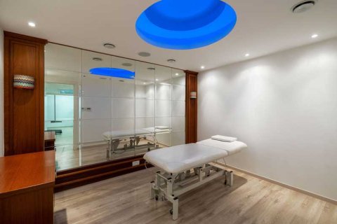 5 bedrooms Villa in Pyrgos, Cyprus No. 72793 10