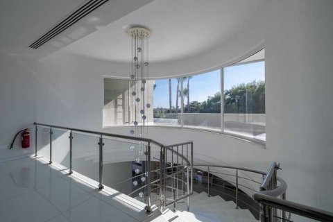 5 bedrooms Villa in Pyrgos, Cyprus No. 72793 14