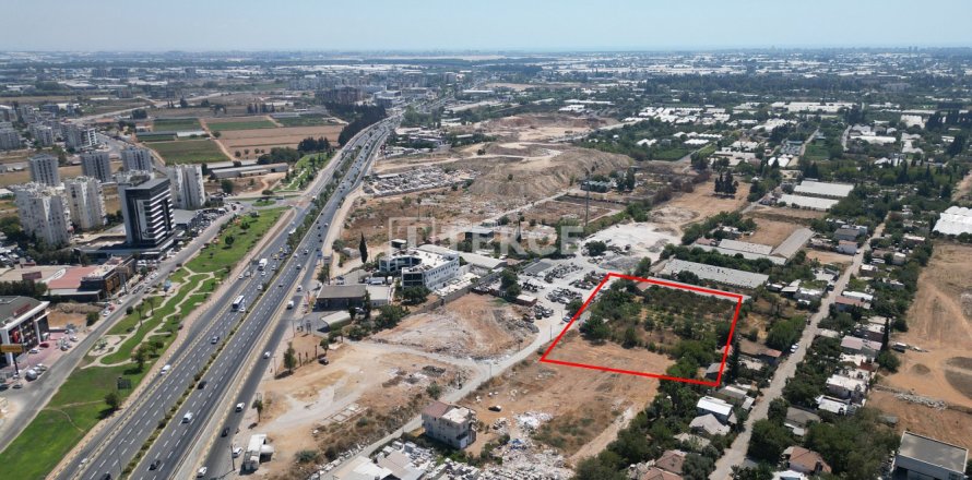 7880m² Land in Antalya, Turkey No. 110040