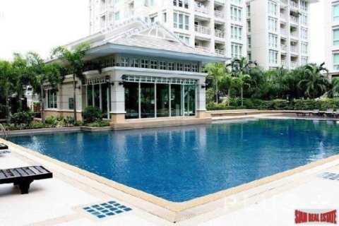 3 bedrooms Apartment in Bangkok, Thailand No. 95640 7
