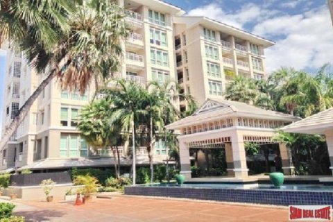 3 bedrooms Apartment in Bangkok, Thailand No. 95640 9