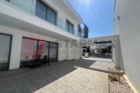 3 bedrooms Villa in Larnaca, Cyprus No. 101679 3