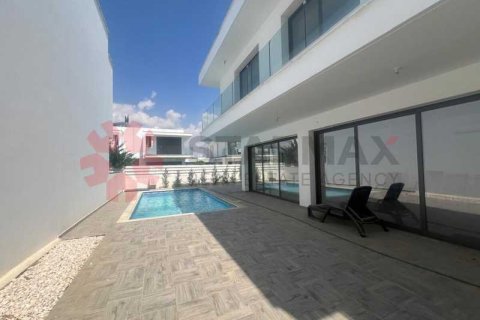 3 bedrooms Villa in Larnaca, Cyprus No. 101679 2