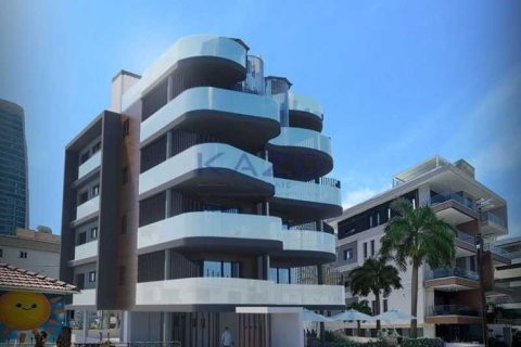 3 bedrooms Apartment in Limassol, Cyprus No. 84512 2