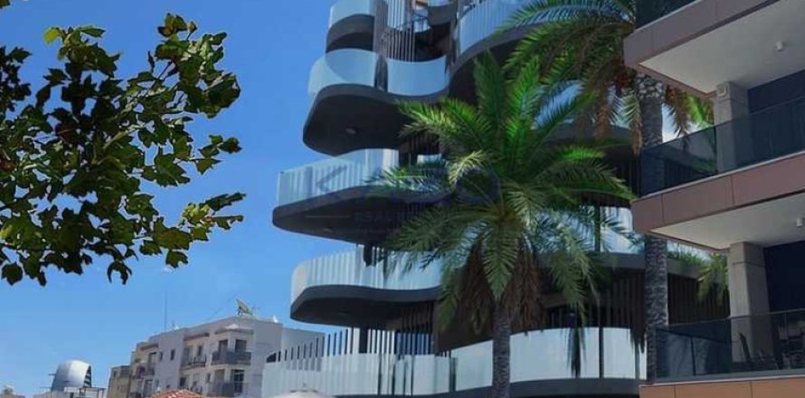 3 bedrooms Apartment in Limassol, Cyprus No. 84512