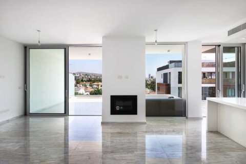 Квартира с 3 спальнями в Лимассол, Кипр №32240 3