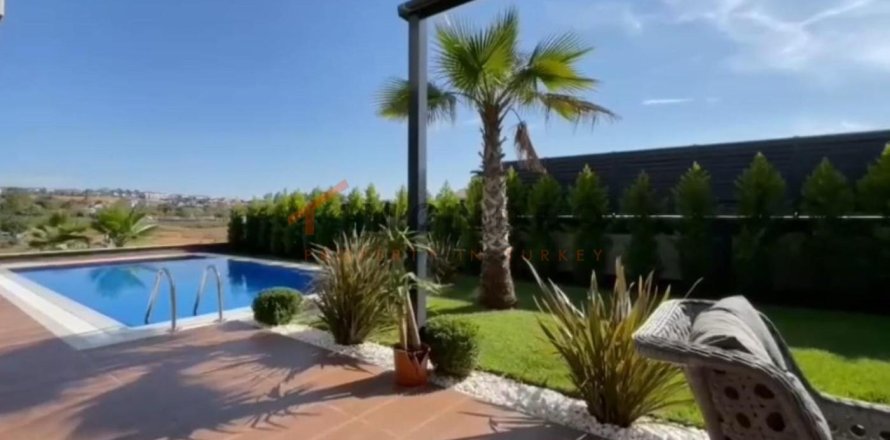 Вилла с 7 спальнями в Бейликдюзю, Турция №80467