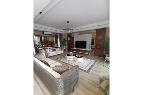 Вилла с 7 спальнями в Long Kien, Вьетнам №80467 3