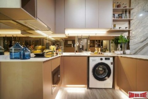 3 bedrooms Apartment in Bangkok, Thailand No. 96581 17