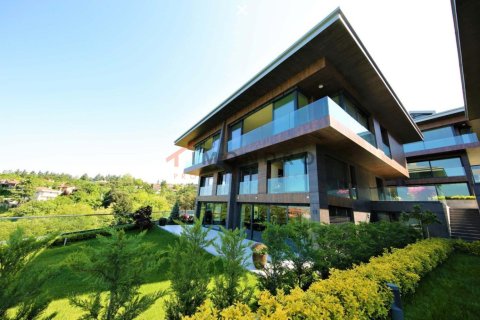 4 bedrooms Apartment in Bach Long Vi, Vietnam No. 17726 3