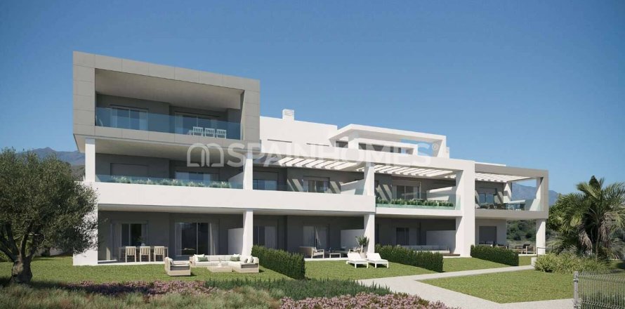 3 bedrooms Penthouse in Estepona, Spain No. 123001
