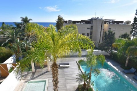 4 bedrooms Apartment in Limassol, Cyprus No. 105999 11