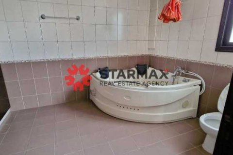 5 bedrooms House in Aradippou, Cyprus No. 82737 12