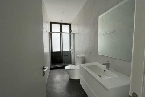 3 bedrooms Apartment in Limassol, Cyprus No. 106533 6