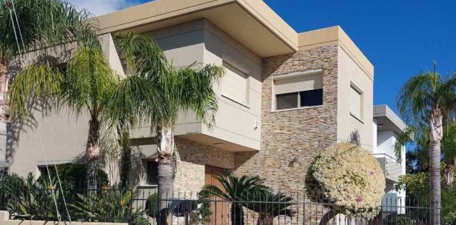 4 bedrooms House in Kato Polemidia, Cyprus No. 78333