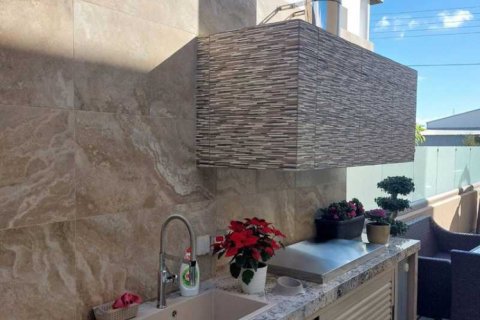 4 bedrooms House in Kato Polemidia, Cyprus No. 78333 3