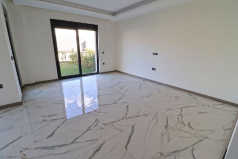 3 bedrooms Villa in Lien Chieu, Vietnam No. 14608 5