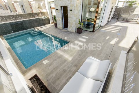 3 bedrooms Villa in Rojales, Spain No. 25757