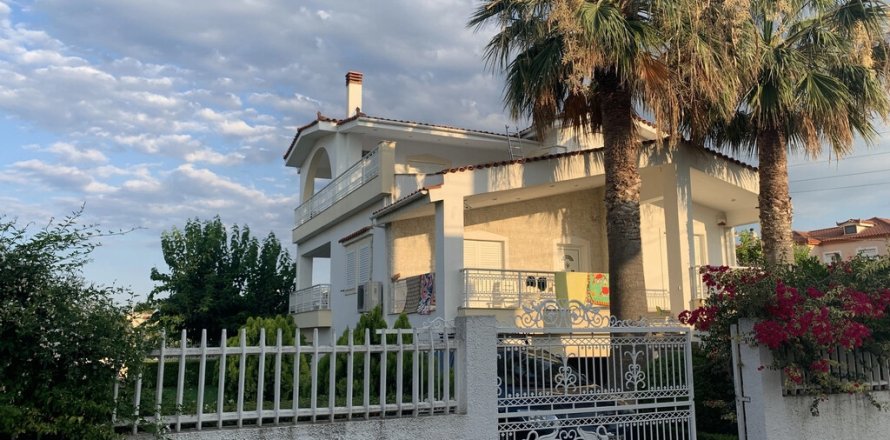 5 rooms House in Corinthia, Greece No. 108142