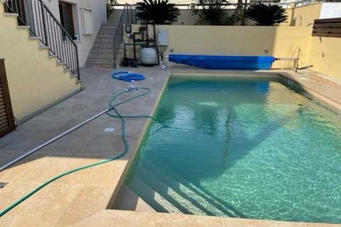 Вилла с 5 спальнями в Лимассол, Кипр №29671 1