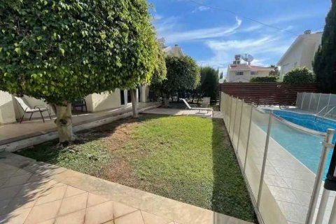 4 bedrooms House in Agios Athanasios, Cyprus No. 31085 10